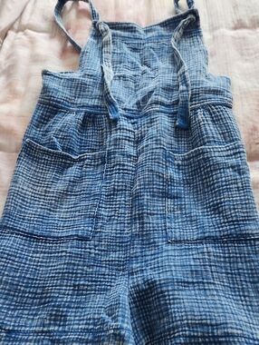 Zenana Outfitters Blue Textured Cotton Jumpsuit Romper
